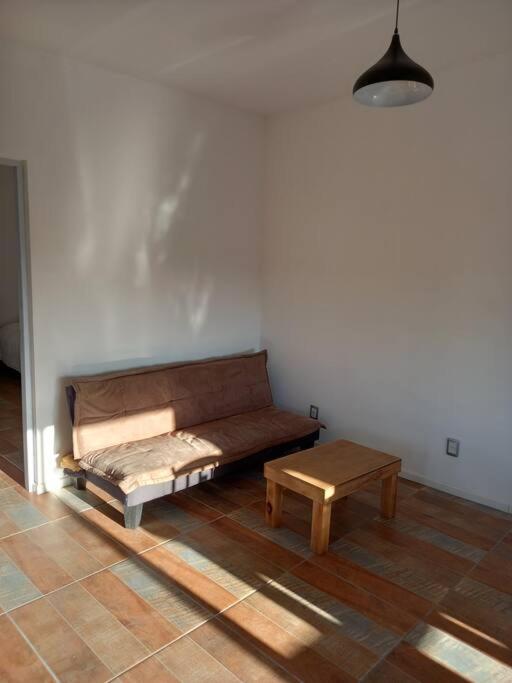 Comoda Casa Con Jardin En Colonia Del Sacramento Zewnętrze zdjęcie