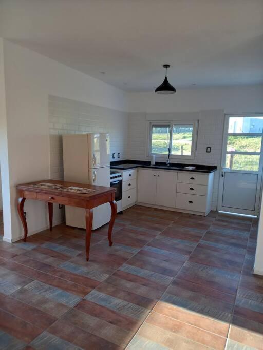 Comoda Casa Con Jardin En Colonia Del Sacramento Zewnętrze zdjęcie
