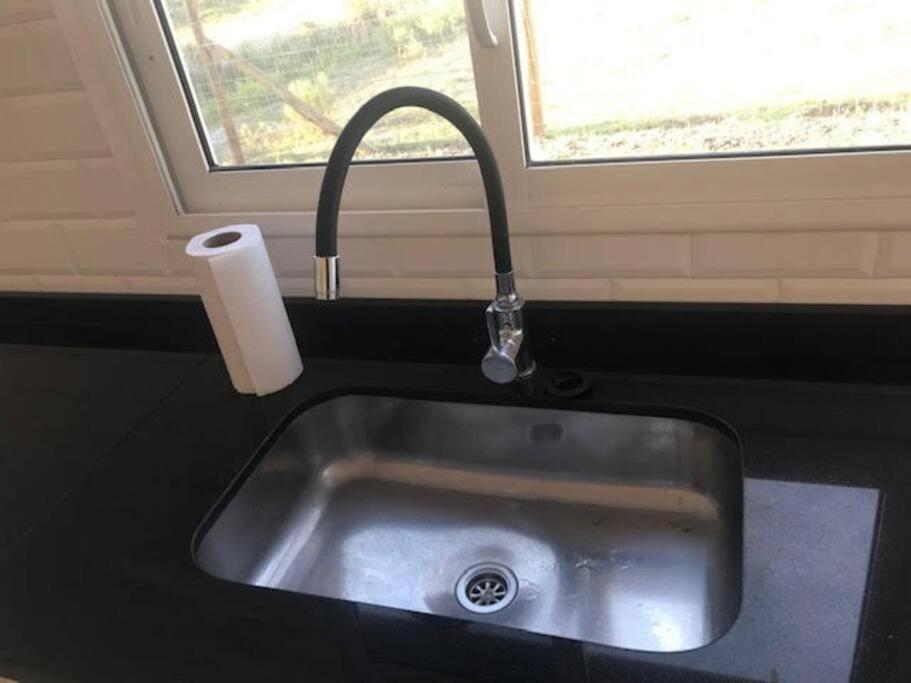 Comoda Casa Con Jardin En Colonia Del Sacramento Zewnętrze zdjęcie