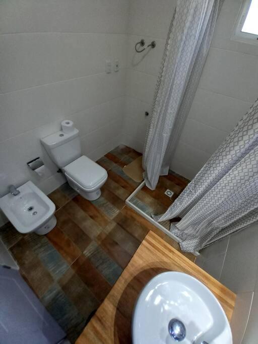 Comoda Casa Con Jardin En Colonia Del Sacramento Zewnętrze zdjęcie